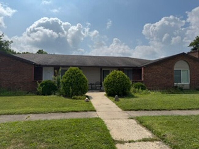 Building Photo - 834 Sussex Pl