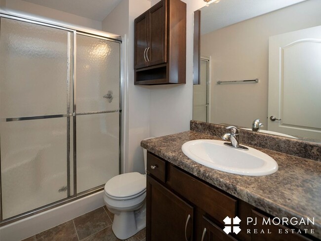 Building Photo - 8228 N 147th St