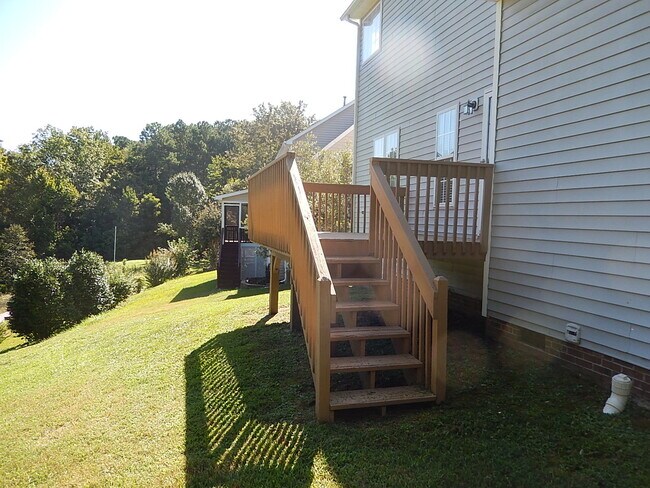 Building Photo - 5809 Spirit Ct