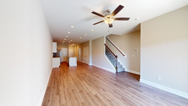 Building Photo - Robinson Floor Plan