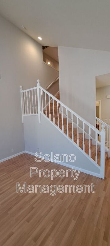 Building Photo - 320 Stamper Cir