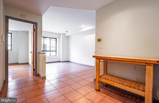 Building Photo - 763 S 8th St