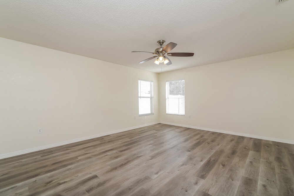 Building Photo - 7172 Summit Dr