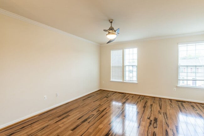 Building Photo - 2023 Verona Ct