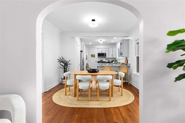 Building Photo - 987 Alloway Pl SE