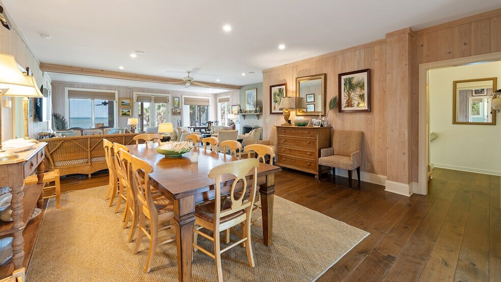 Building Photo - 321 Pioneer Loop