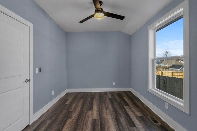 Building Photo - Four Bedroom Ranch in Elizabeth Park!