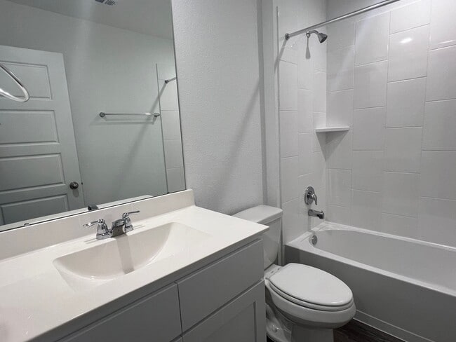 Building Photo - 1107 Fringed Bluestar Dr