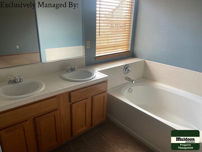 Building Photo - Beautiful home in Claremont Ranch