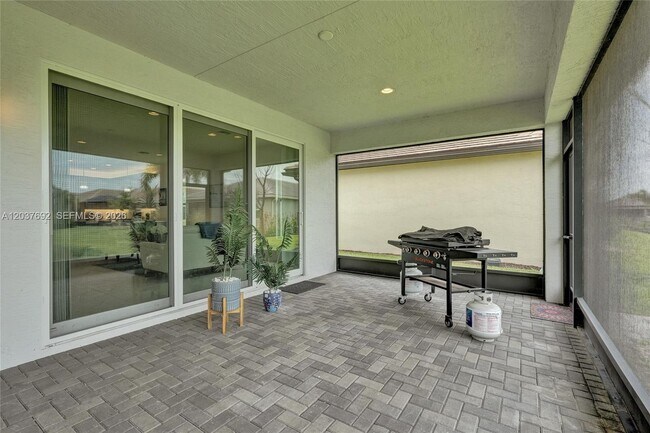 Building Photo - 13328 SW River Rock Rd