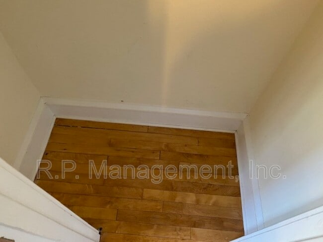 Building Photo - 3416 Girard Ave S
