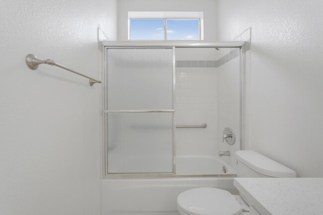 Building Photo - 10823 Hortense St