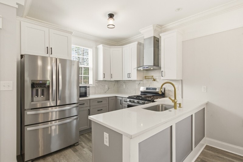 Building Photo - 413 Cecil St