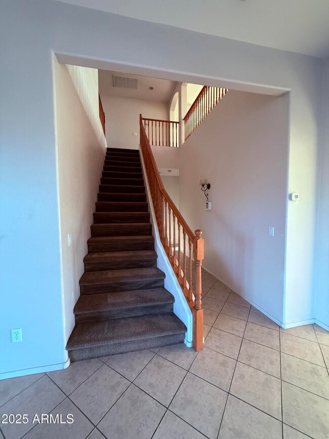 Building Photo - 22043 W Shadow Dr