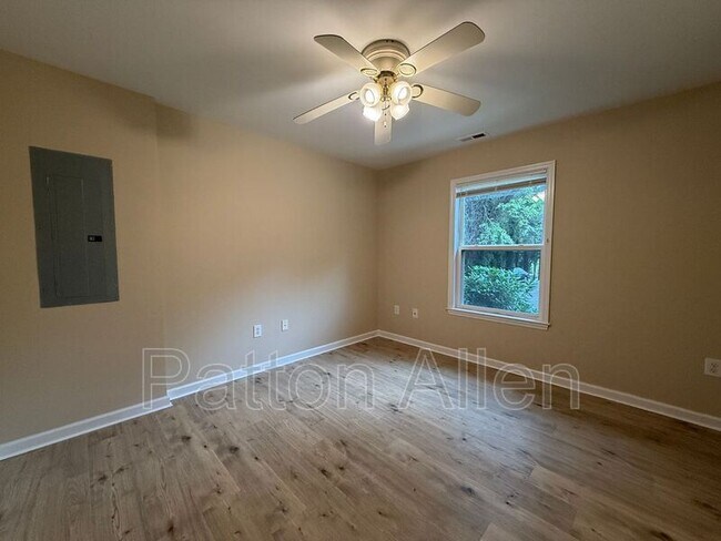 Building Photo - 115 Starnes Cove Rd