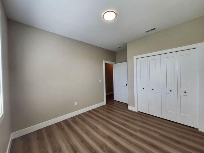 Building Photo - 5312we