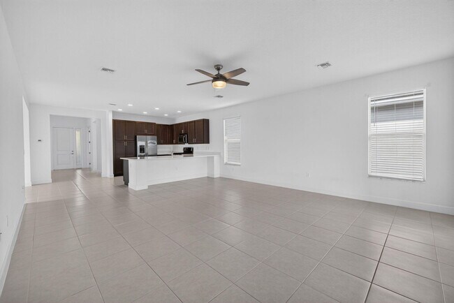 Building Photo - 13352 SW River Rock Rd