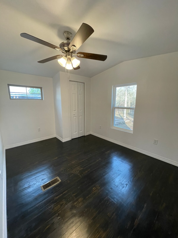 Building Photo - 620 W Sunset Dr