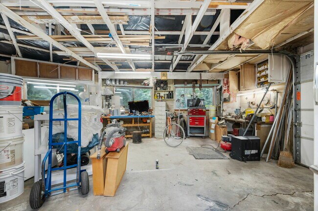 Building Photo - 111 Kellogg Rd