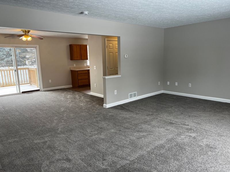 Building Photo - 5010 Delray Dr