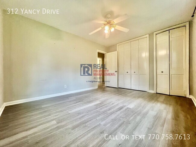Building Photo - 312 Yancy Dr SE