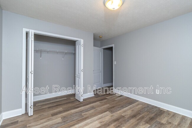 Building Photo - 7005 Buddy J Ln