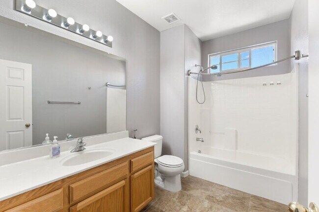 Building Photo - 5816 Amnest Way