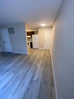 Building Photo - 3729 Morganford Road - Unit D