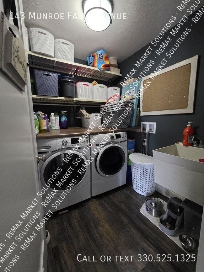 Building Photo - 143 Munroe Falls Ave