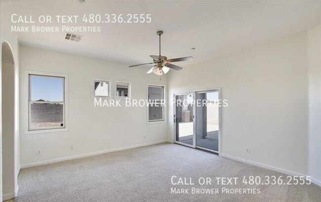 Building Photo - 11423 W La Reata Ave