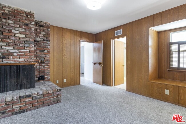 Building Photo - 7515 W 88th St