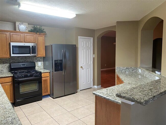 Building Photo - 15943 Breanna Ln