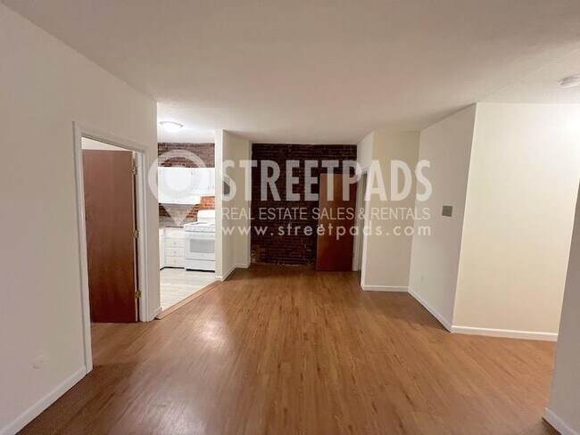 Building Photo - 1 bedroom in Boston MA 02130