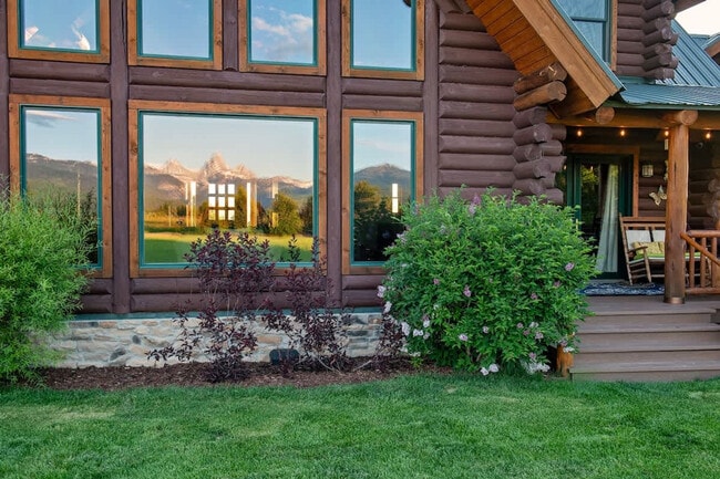 Building Photo - 2477 Middle Teton Rd