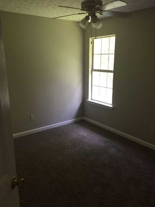 Building Photo - Charming 3-Bedroom Home in College Park – Coming Soon for Lease!