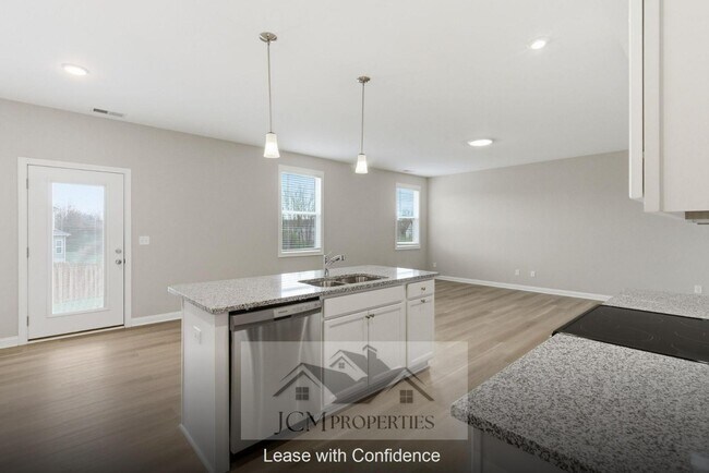 Building Photo - 113 Lambert Fld