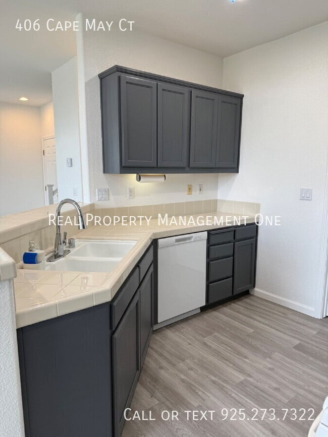 Building Photo - 406 Cape May Ct