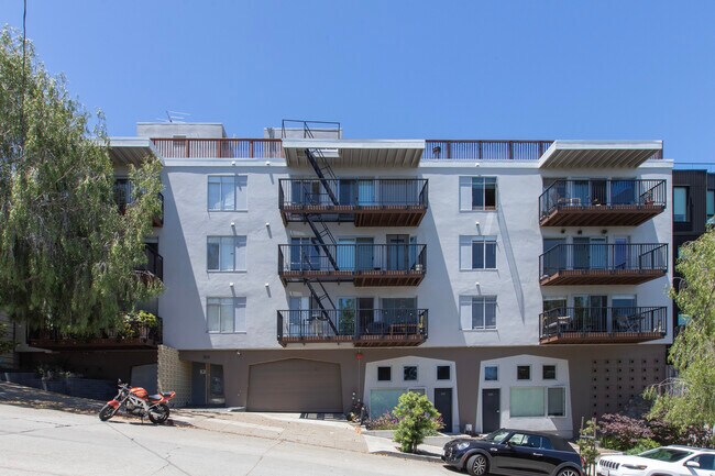 Building Photo - 740 Rhode Island St