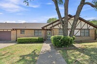 Building Photo - 501 W Albuquerque St
