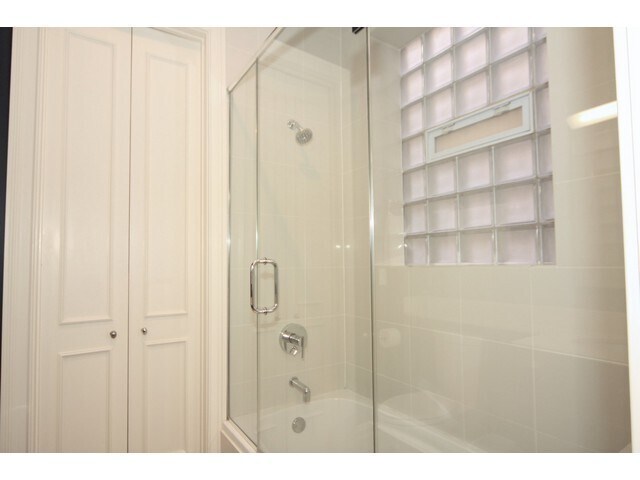 Building Photo - 3161 N Halsted St