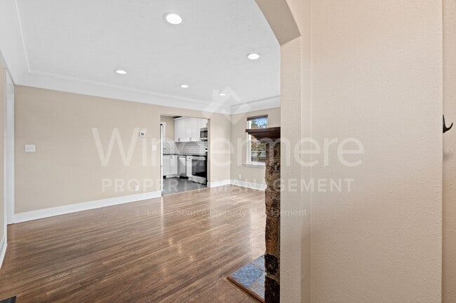 Building Photo - Bright, Charming Home with Modern Features and Exceptional Indoor–Outdoor Space Kendall Yards