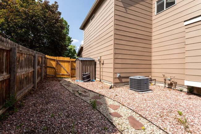 Building Photo - Charming 4-Bedroom Home in Prime Location!!!