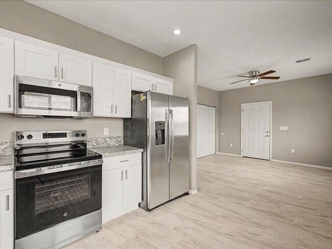 Building Photo - BRAND NEW 2 Bedroom 1 Bathroom