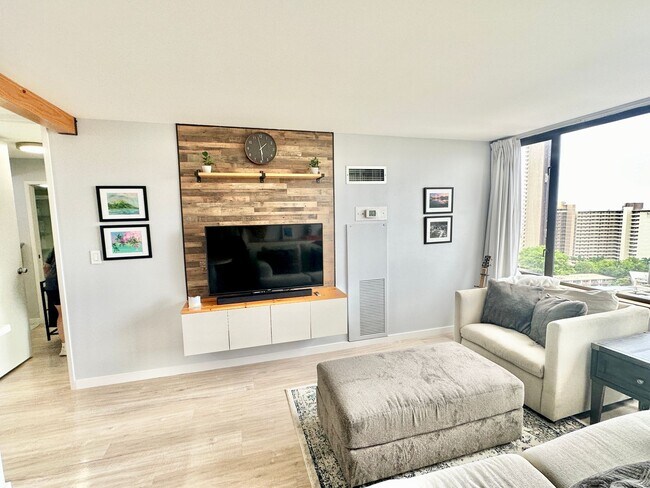 Building Photo - Upgraded 1 bedroom in Waikiki! Price Change!