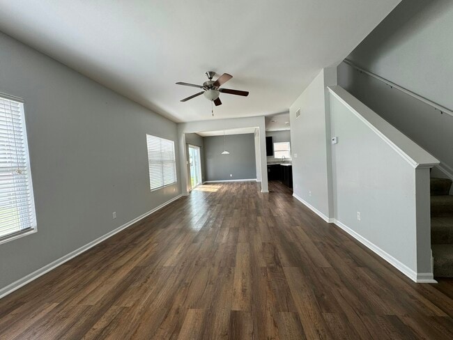 Building Photo - 13187 Roosevelt Pl
