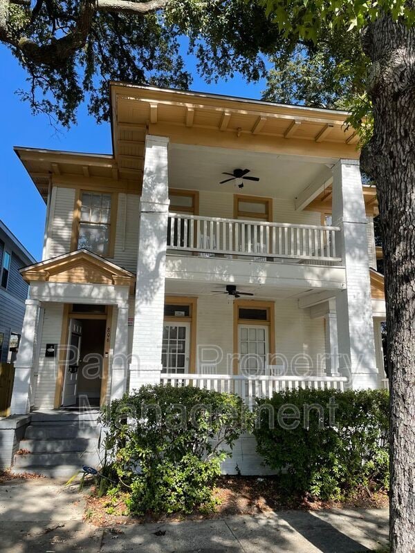 Primary Photo - 806 E 31st St