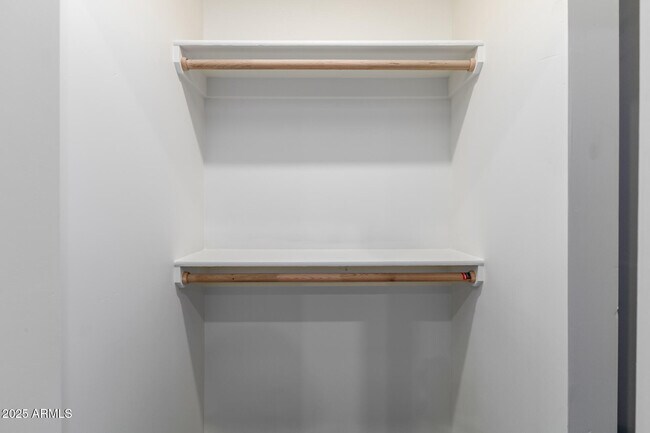 Building Photo - 12005 N Panorama Dr