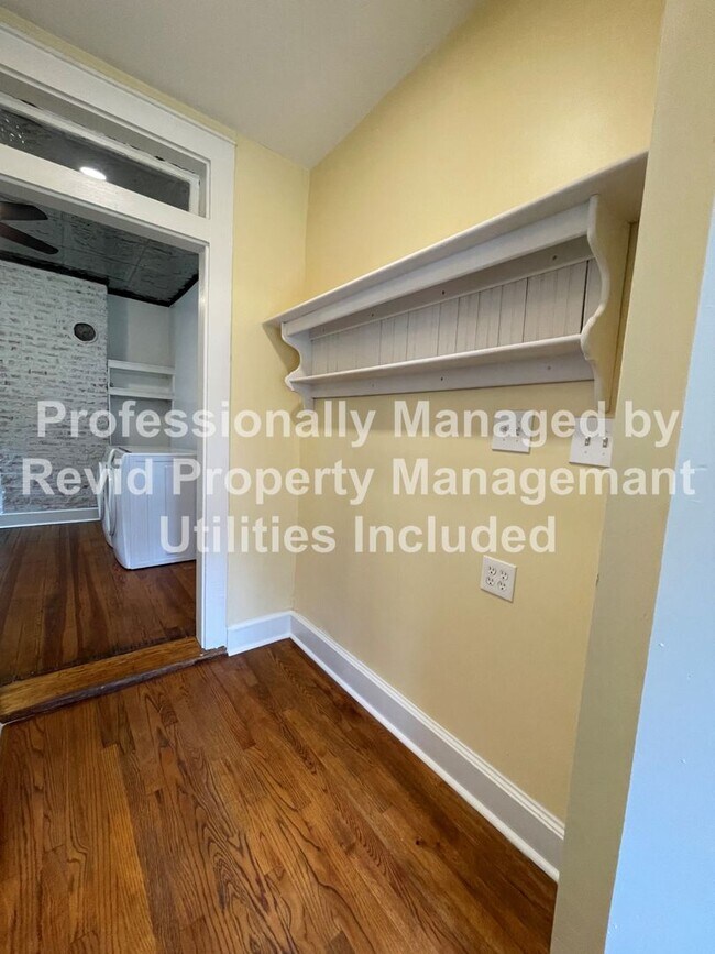 Building Photo - 1287 Harbert Ave