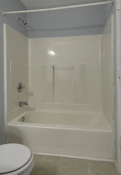 Building Photo - 508 Ash Briar Cir