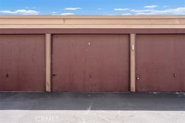 Building Photo - 531 S La Veta Park Cir